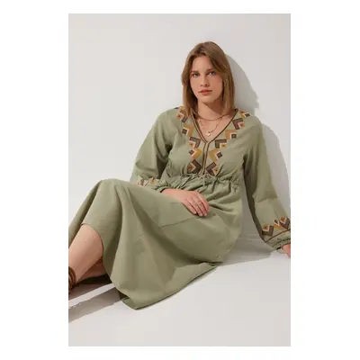 Happiness İstanbul Women's Khaki Embroidery Detailed Oversize Linen Dress