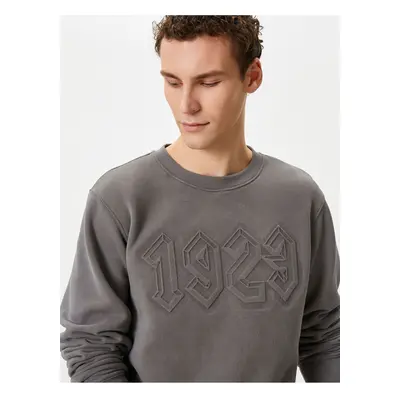 Koton Atatürk Embroidered Sweatshirt 100th Anniversary Special