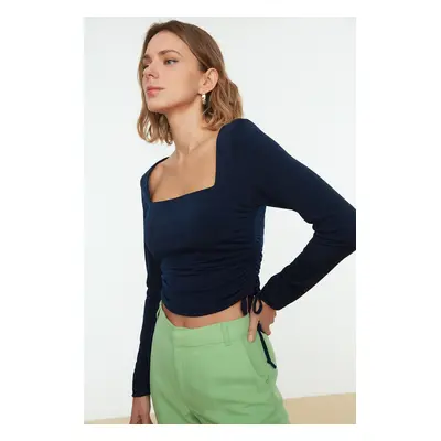 Trendyol Navy Square Neck Gathered Detail Fitted/Sleeping Crop Elastic Knitted Blouse