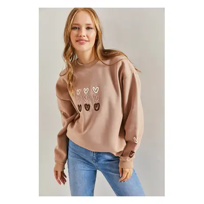 Bianco Lucci Women's Three Thread Raised Heart Printed Sweatshirt