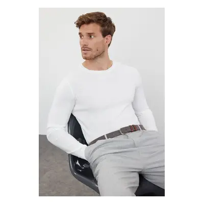 Trendyol White Slim Fit Crew Neck Textured Knitwear Sweater