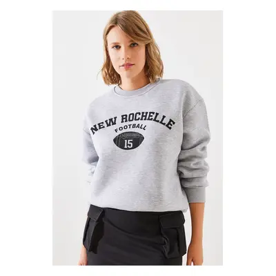 Bianco Lucci Women's Triple Thread Raised Rochelle Text Printed Sweatshirt MBHS001