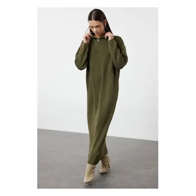 Trendyol Green Comfortable Fit Zippered Collar Bsic Knitwear Dress