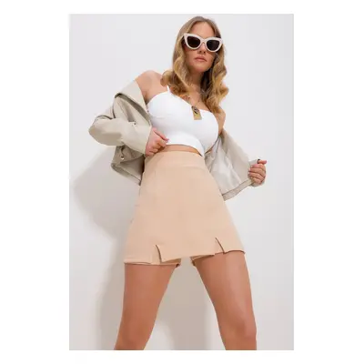 Trend Alaçatı Stili Women's Beige Double Slit Short Skirt