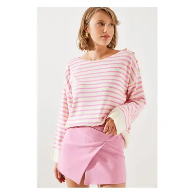 Bianco Lucci Women's Striped Shoulder Buttoned Sweater