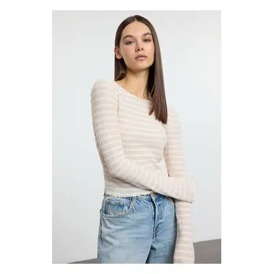 Trendyol Ecru Fitted/Body-Smoothing Textured Tulle Flexible Knit Blouse