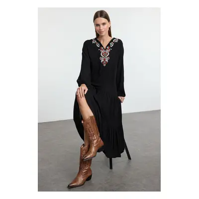 Trendyol Black Wide Cut Embroidered Midi Woven Dress