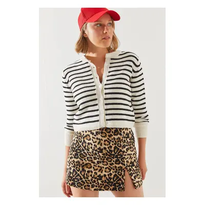 Bianco Lucci Striped Sweater