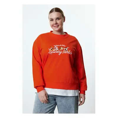 Trendyol Curve Red Looney Tunes Licensed Crew Neck Knitted Plus Size Sweatshirt