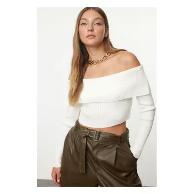 Trendyol Ecru Super Crop Carmen Collar Knitwear Sweater