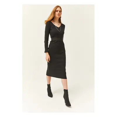 Olalook Women's Black Pool Neck Thick Ribbed Midi Dress