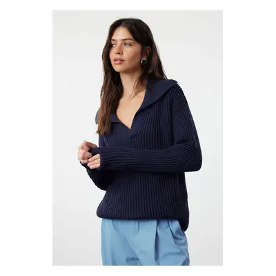 Trendyol Navy Blue Basic Turn-down Collar Knitwear Sweater