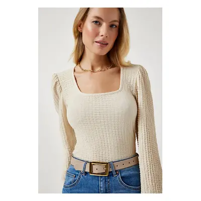 Happiness İstanbul Women's Light Cream Square Neck Textured Knitted Blouse