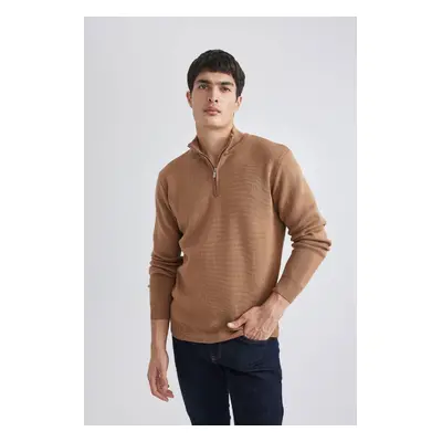 DEFACTO Standard Fit Regular Cut Stand Collar Zippered Basic Plain Knitwear Sweater