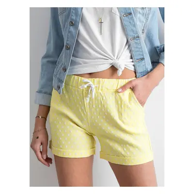 Shorts with polka dots yellow