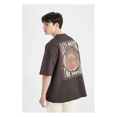 DEFACTO Oversize Fit Crew Neck Back Printed Short Sleeve T-Shirt