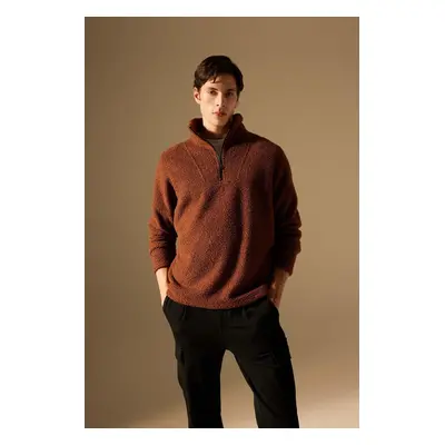 DEFACTO Regular Fit Stand Collar Zippered Plush Sweatshirt