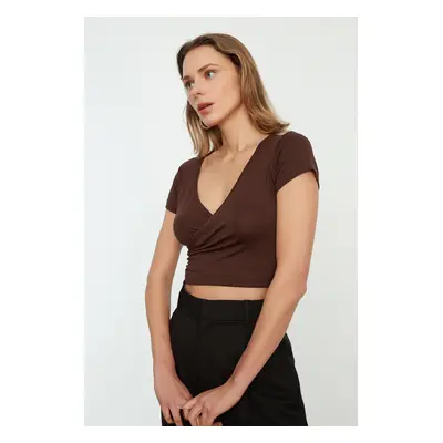 Trendyol Brown Fitted/Sleek, Double Breasted Collar Crop Viscose Stretch Knit Blouse