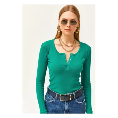 Olalook Women's Emerald Green Popped Camisole Blouse