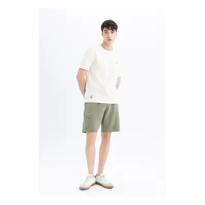 DEFACTO Regular Fit Straight Leg Pocket Basic Plain Shorts