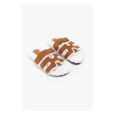 NİŞANTAŞI SHOES Pretty Tan Women's Slippers with Suede Pile, Flat Sole