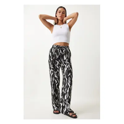 Happiness İstanbul Women's Black Vivid White Patterned Loose Viscose Palazzo Trousers