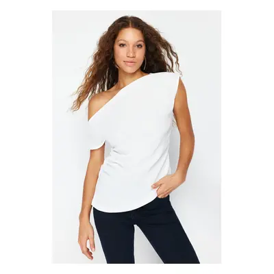 Trendyol Ecru Boat Neck Fitted Woven Blouse