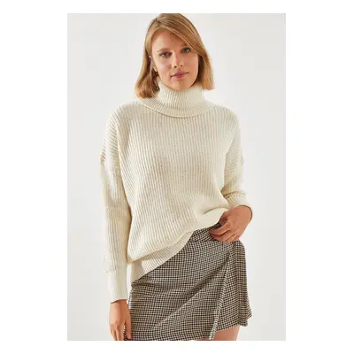 Bianco Lucci Women's Thessaloniki Sweater