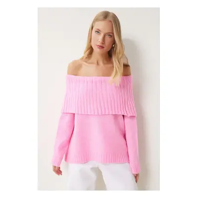 Happiness İstanbul Women's Pink Madonna Collar Knitwear Sweater