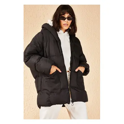 Bianco Lucci Women's Black Large Double Pocket Hooded Oversize Down Coat