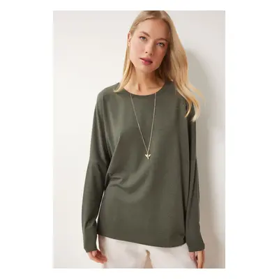 Happiness İstanbul Women's Khaki Crew Neck Bat Sleeve Knitted Blouse