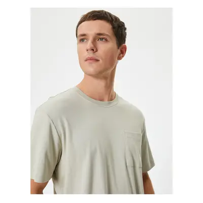 Koton Basic T-Shirt Pocket Detailed Crew Neck Short Sleeve Cotton