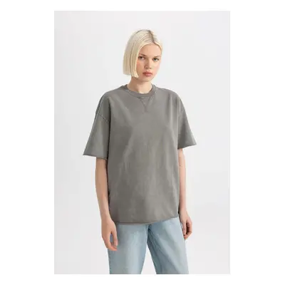 DEFACTO Relax Fit Crew Neck Faded Effect Short Sleeve T-Shirt