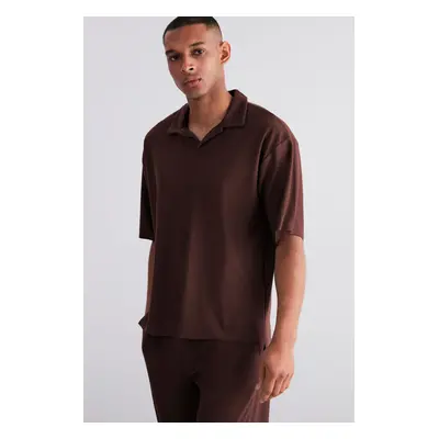 Trendyol Limited Edition Large Size Brown Oversize Textured Ottoman Polo Collar T-Shirt