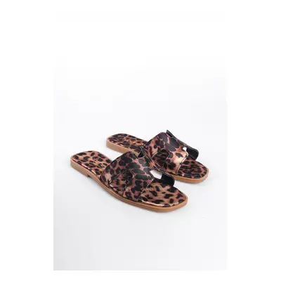 Capone Outfitters Halsey Women's Slippers