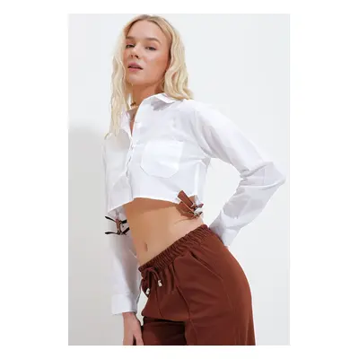 Trend Alaçatı Stili Women's White Poplin Crop Shirt with Belt on the Sides