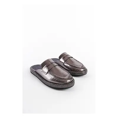 Capone Outfitters Women's Closed Toe Slippers with Stones