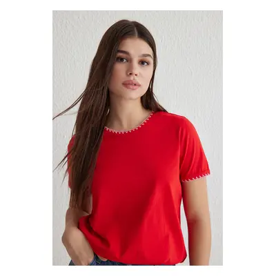 Trendyol Red 100% Cotton Contrast Stitch Detail Basic Crew Neck Knitted T-Shirt