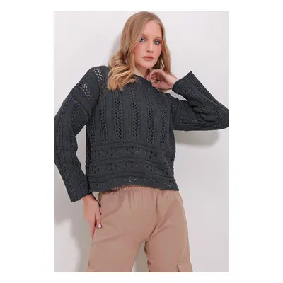 Trend Alaçatı Stili Women's Anthracite Boat Neck Openwork Knitwear Sweater