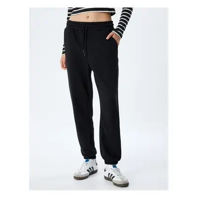 Koton Pocketed Waist Tied Regular Fit Jogger Sweatpants