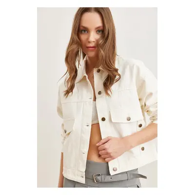 Olalook Women's White Pocket Button Detail Crop Cotton Jacket