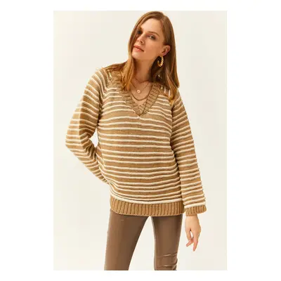 Olalook Women's Mink V-Neck Striped Soft Textured Knitwear Sweater