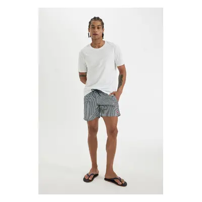 DEFACTO Striped Mesh Lined Short Length Swim Shorts