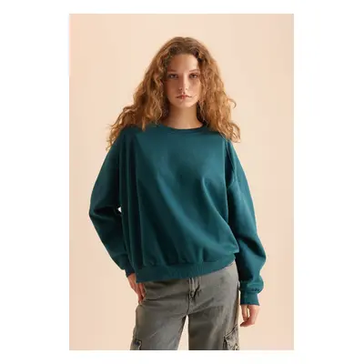 DEFACTO Cool Oversize Fit Wide Pattern Crew Neck Basic Plain Thick Fabric Sweatshirt