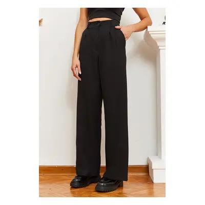 Bianco Lucci Women's Pocket Palazzo Trousers