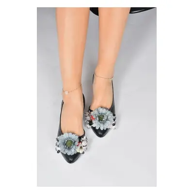 Fox Shoes Women's Black Floral Flat Shoes