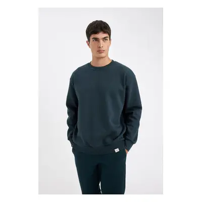 DEFACTO Oversize Wide Pattern Crew Neck Thick Basic Plain Sweatshirt