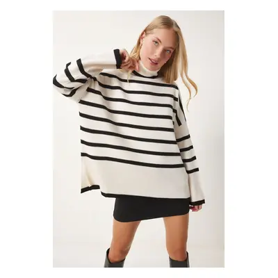 Happiness İstanbul Women's Ecru Black Striped Oversize Knitwear Sweater