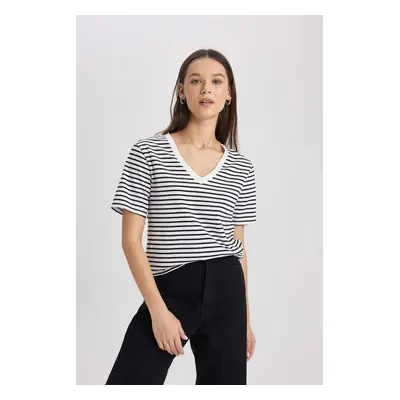 DEFACTO Regular Fit V-Neck Striped Short Sleeve T-Shirt