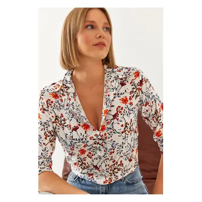 Bianco Lucci Women's Floral Patterned Folded Sleeve Viscose Shirt